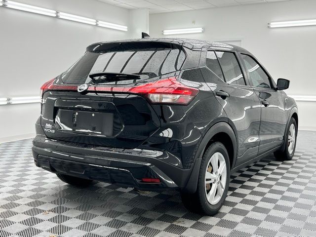 2021 Nissan Kicks S