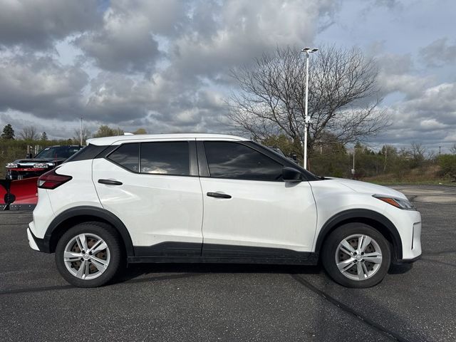2021 Nissan Kicks S