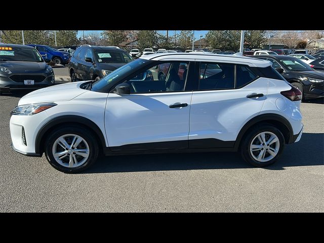 2021 Nissan Kicks S