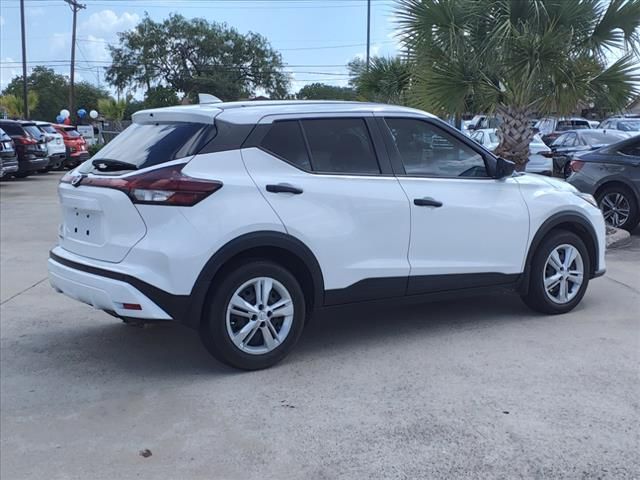 2021 Nissan Kicks S