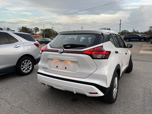 2021 Nissan Kicks S