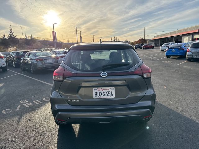 2021 Nissan Kicks S