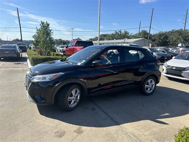 2021 Nissan Kicks S