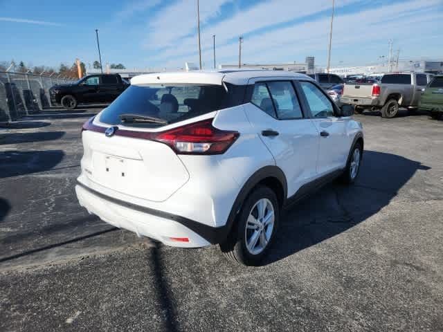 2021 Nissan Kicks S