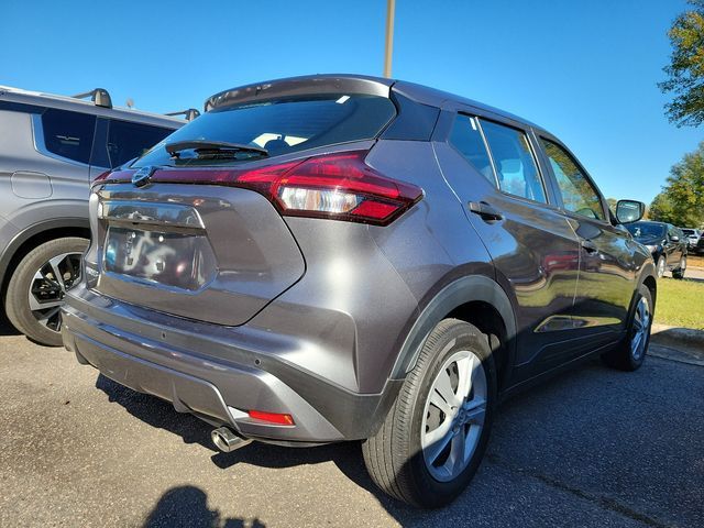 2021 Nissan Kicks S