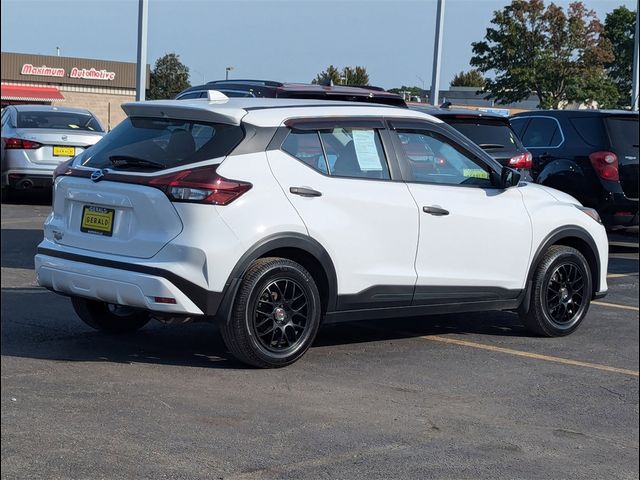 2021 Nissan Kicks S