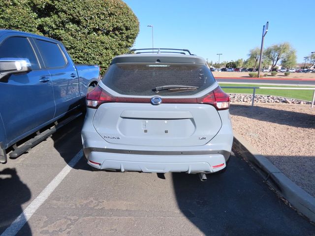 2021 Nissan Kicks SR