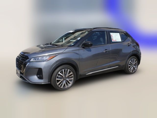 2021 Nissan Kicks SR