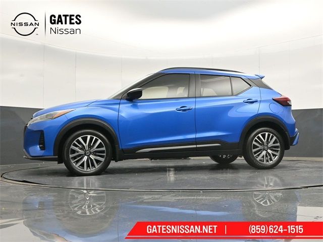 2021 Nissan Kicks SR