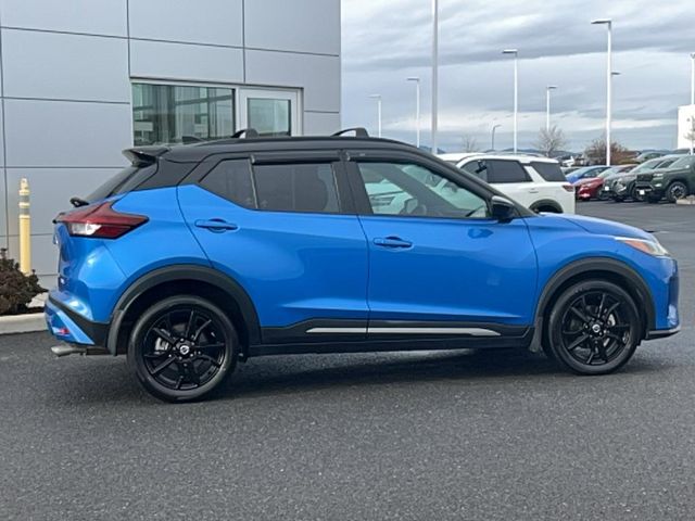 2021 Nissan Kicks SR