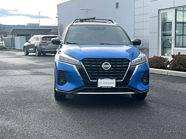 2021 Nissan Kicks SR