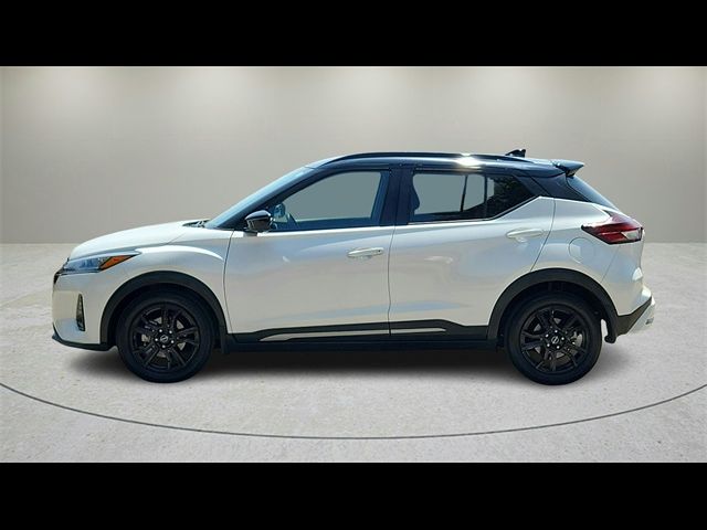 2021 Nissan Kicks SR