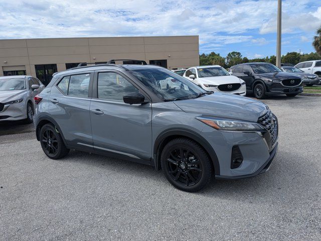 2021 Nissan Kicks SR