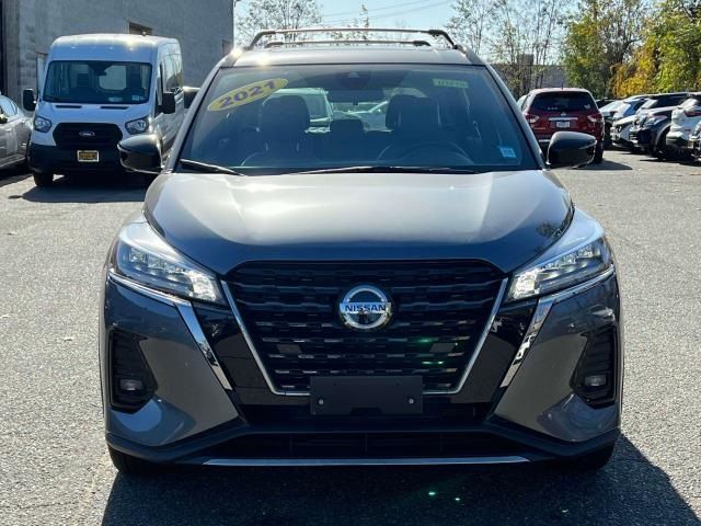 2021 Nissan Kicks SR