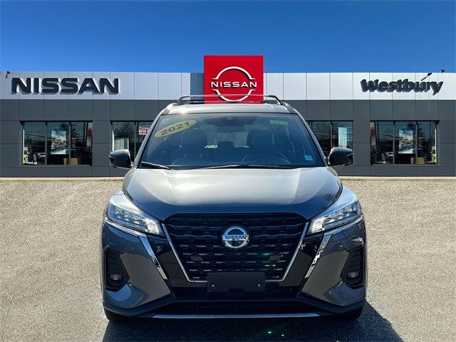 2021 Nissan Kicks SR