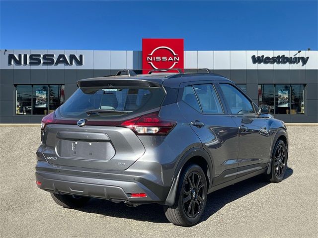 2021 Nissan Kicks SR