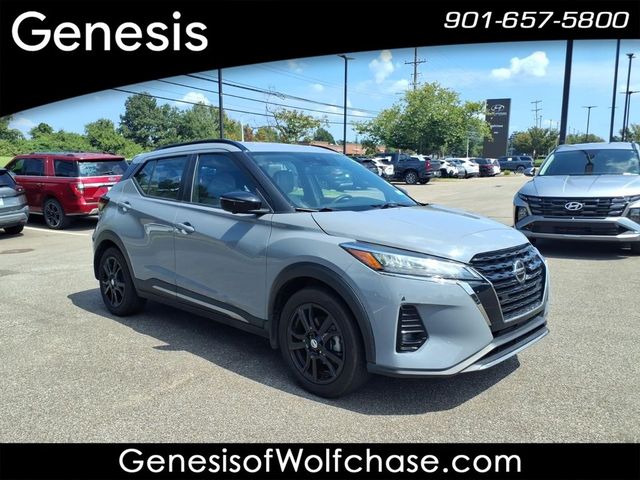 2021 Nissan Kicks SR