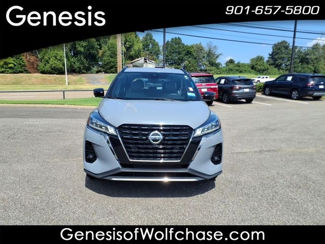2021 Nissan Kicks SR