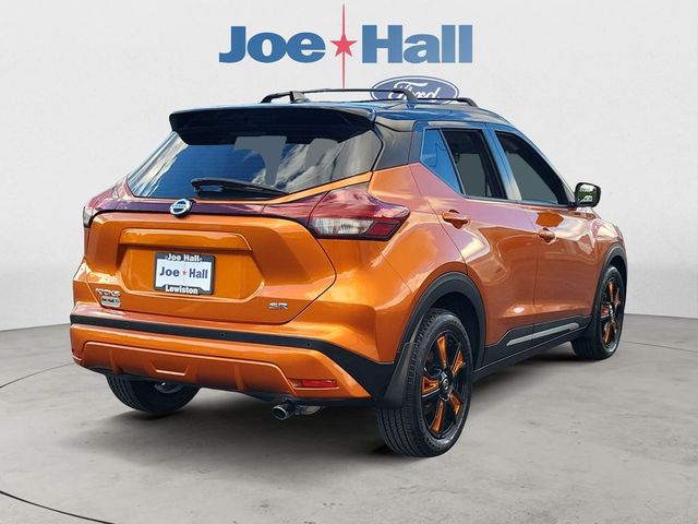 2021 Nissan Kicks SR