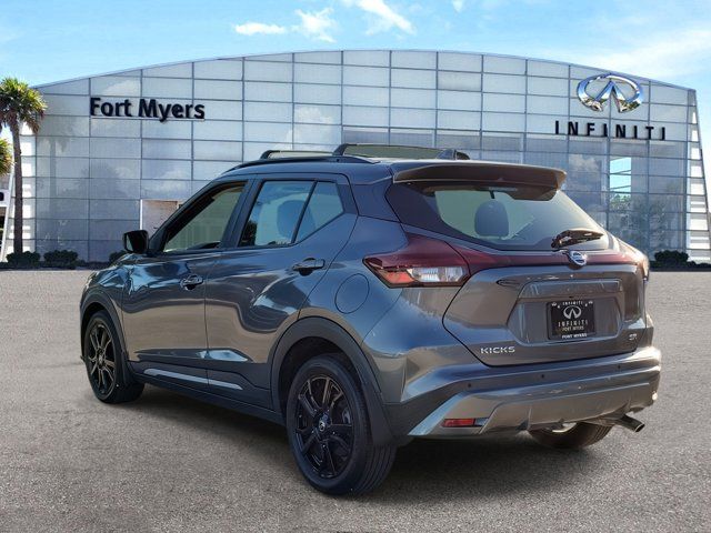 2021 Nissan Kicks SR