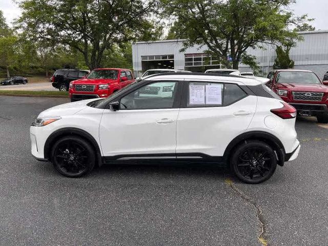 2021 Nissan Kicks SR