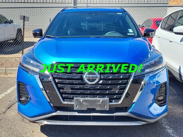 2021 Nissan Kicks SR