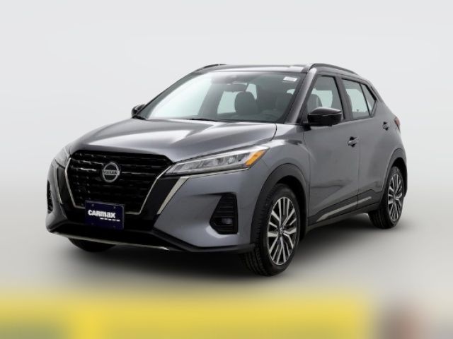 2021 Nissan Kicks SR