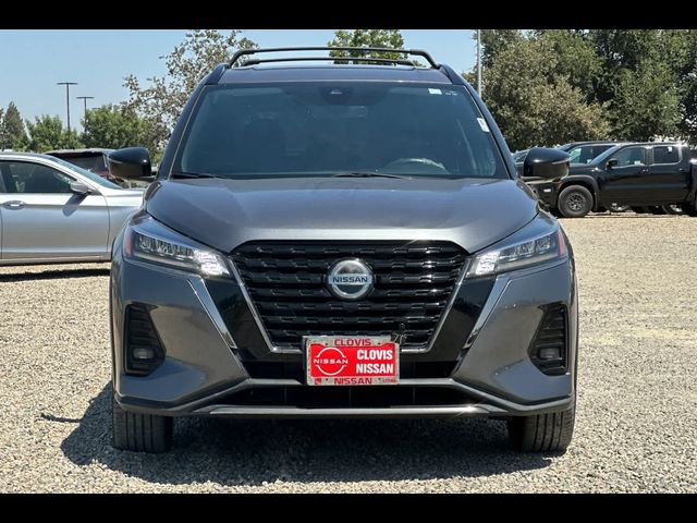 2021 Nissan Kicks SR