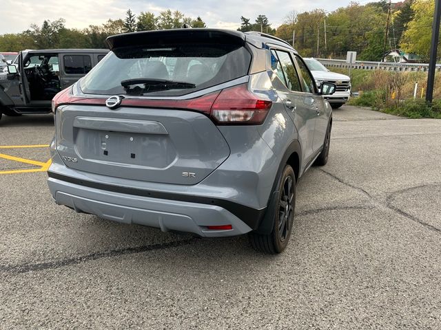 2021 Nissan Kicks SR