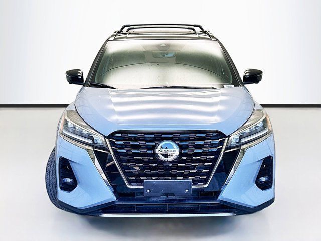 2021 Nissan Kicks SR