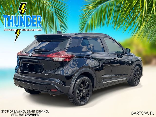 2021 Nissan Kicks SR