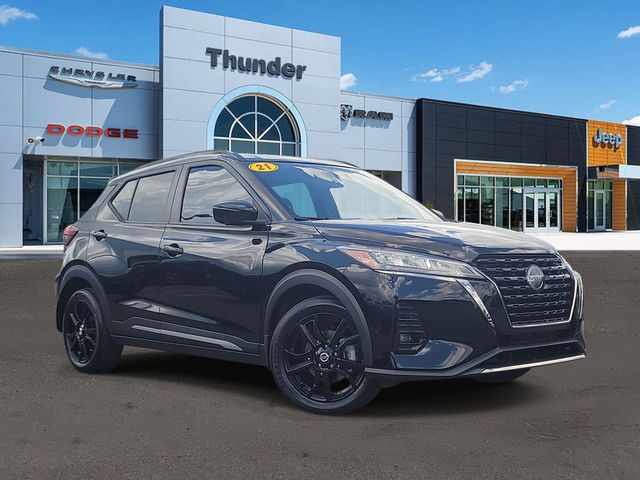 2021 Nissan Kicks SR
