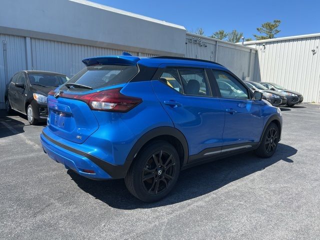 2021 Nissan Kicks SR
