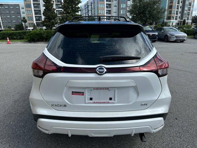 2021 Nissan Kicks SR