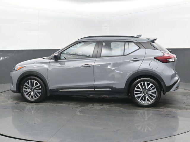 2021 Nissan Kicks SR