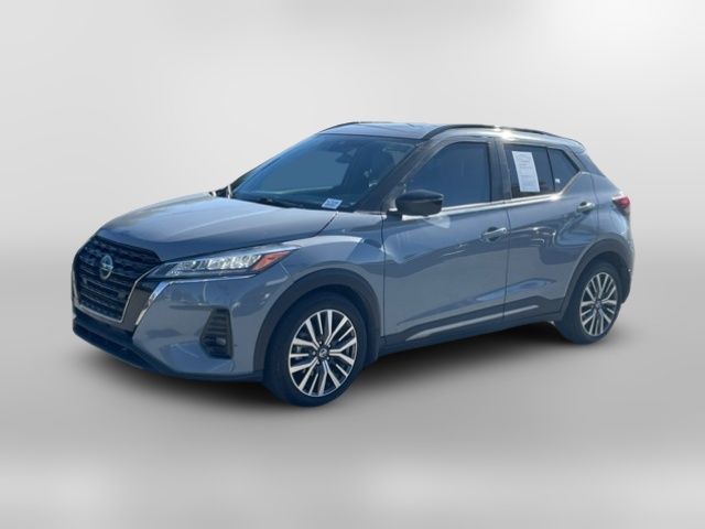 2021 Nissan Kicks SR