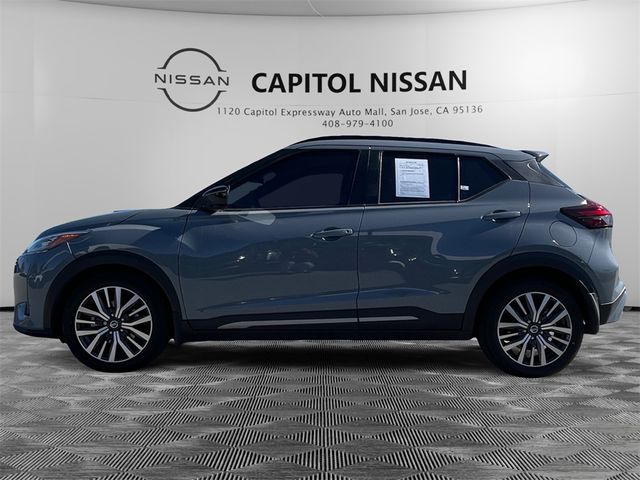 2021 Nissan Kicks SR