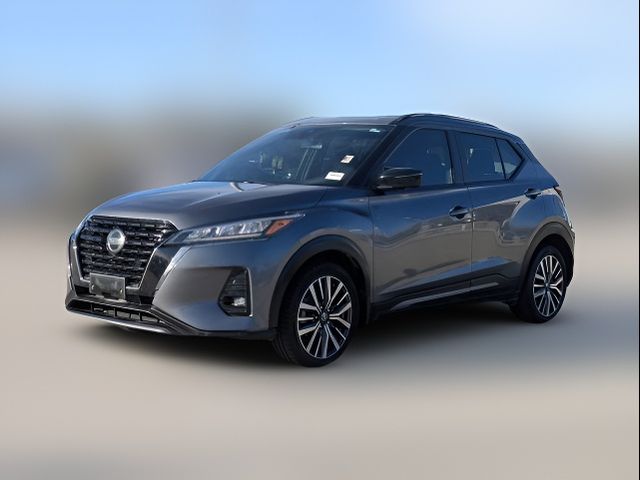 2021 Nissan Kicks SR