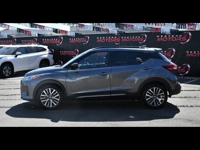 2021 Nissan Kicks SR