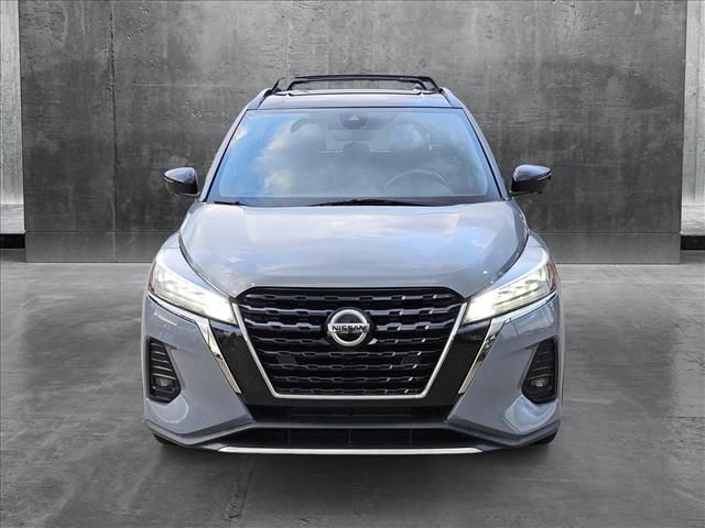 2021 Nissan Kicks SR