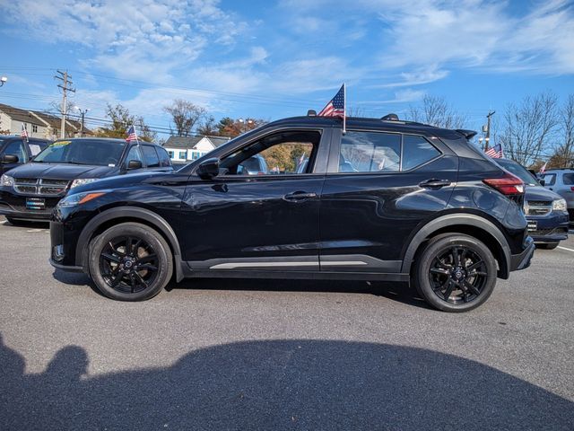 2021 Nissan Kicks SR