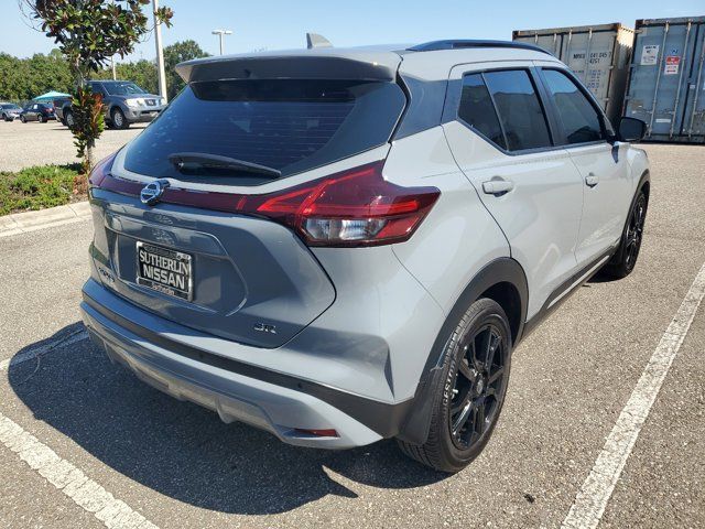 2021 Nissan Kicks SR