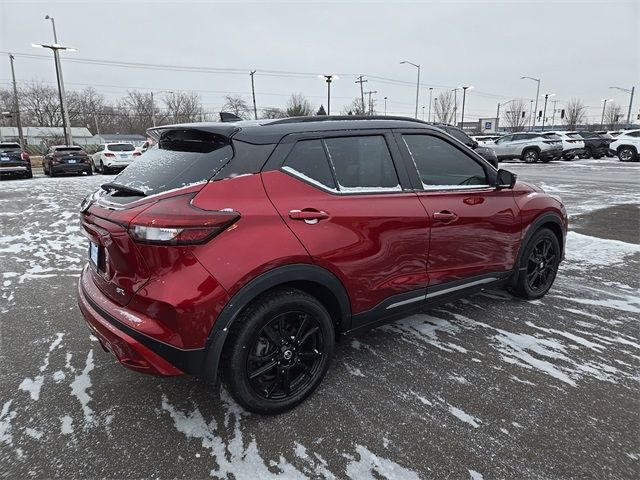 2021 Nissan Kicks SR