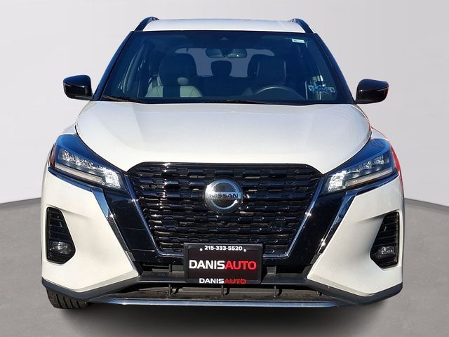 2021 Nissan Kicks SR