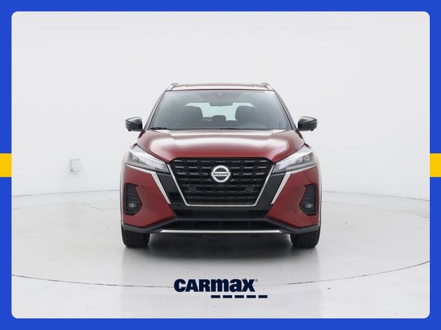 2021 Nissan Kicks SR