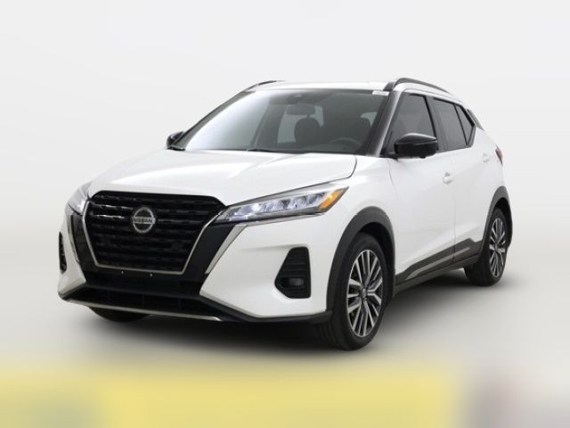2021 Nissan Kicks SR