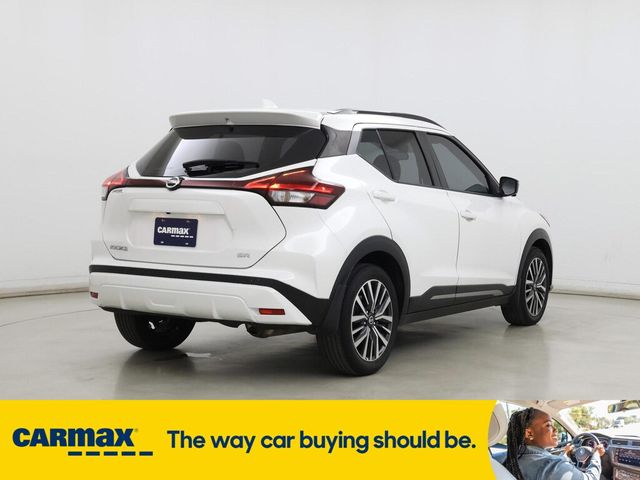 2021 Nissan Kicks SR