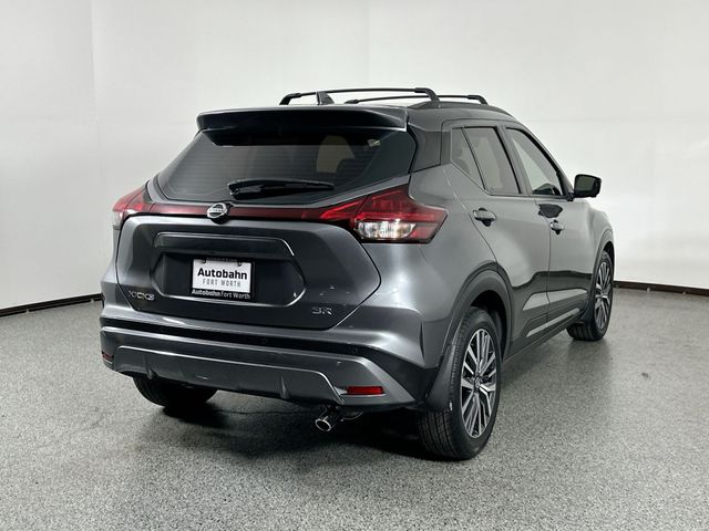 2021 Nissan Kicks SR