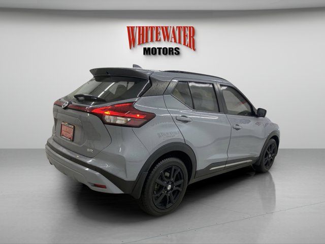 2021 Nissan Kicks SR