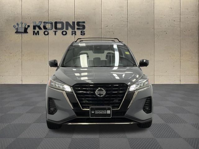 2021 Nissan Kicks SR